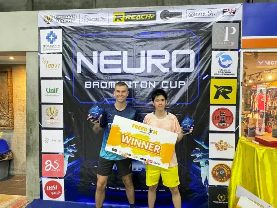 badmintonjustin client adam winning a tournament